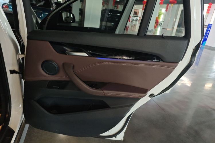 宝马X1 2020款 sDrive20Li 时尚型中控内饰7004