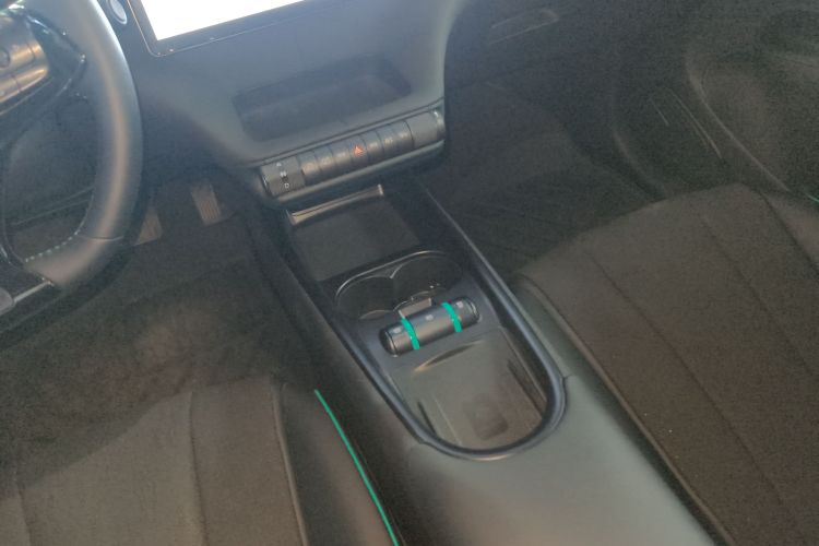 比亚迪 海豚 2024款 荣耀版 420km 时尚版局部细节18