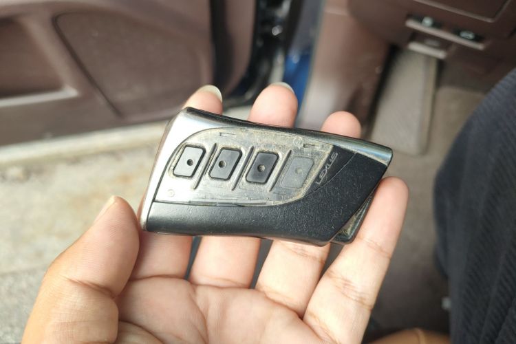 雷克萨斯ES 2018款 200 卓越版 国VI中控内饰7001