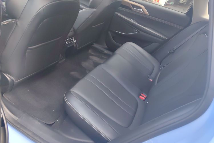 小鹏P5 2021款 460G+中控内饰21