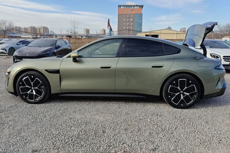 小米汽车 小米SU7 2024款 后驱标准创始版车身外观4