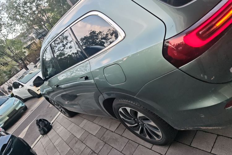 鸿蒙智行 问界M7 2024款 1.5T 后驱Plus版 6座车身外观4