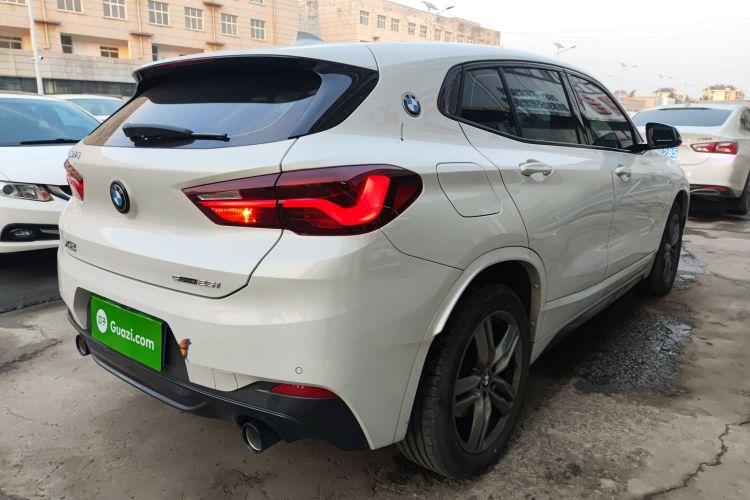 宝马X2 2023款 sDrive25i M运动曜夜版车身外观7