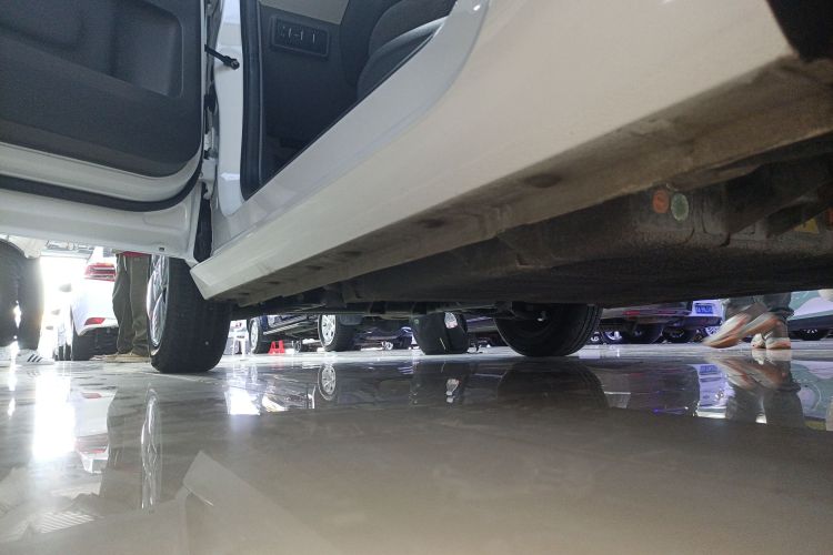 吉利银河 2023款 熊猫mini 200km 耐力熊局部细节9002