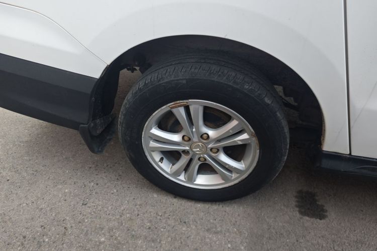 北汽幻速H3 2017款 1.5L 手动舒适天窗版车身外观6008