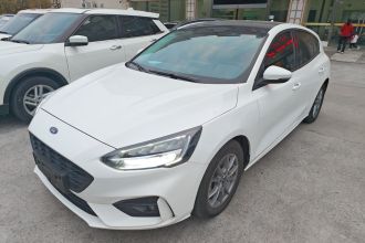 福特 福克斯 2021款 两厢 EcoBoost 180 自动锋潮型