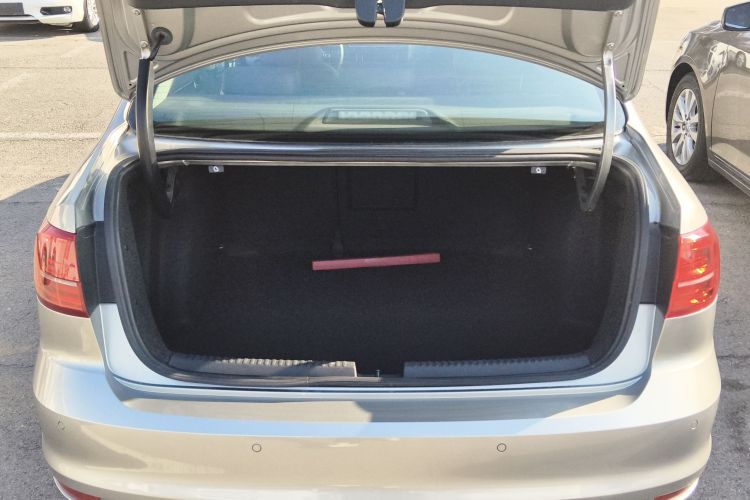 大众 速腾 2018款 1.6L 自动舒适型局部细节23