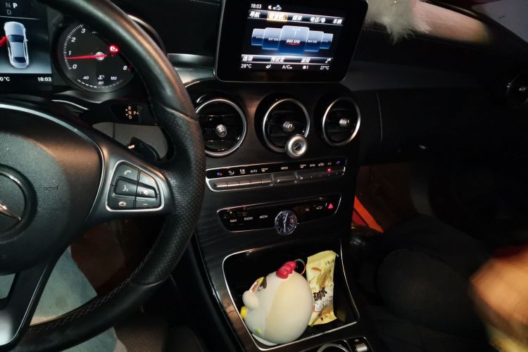 奔驰C级 2018款 C 200 L 运动版中控内饰16