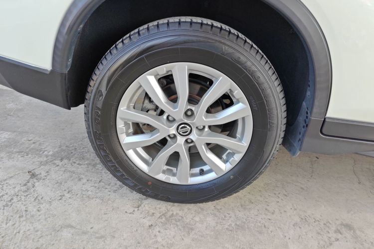 日产 奇骏 2020款 2.0L XL Premium CVT 2WD智联尊享版车身外观6008