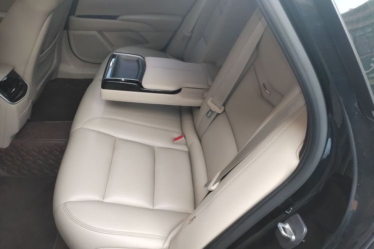 凯迪拉克XTS 2017款 28T 技术型中控内饰7004