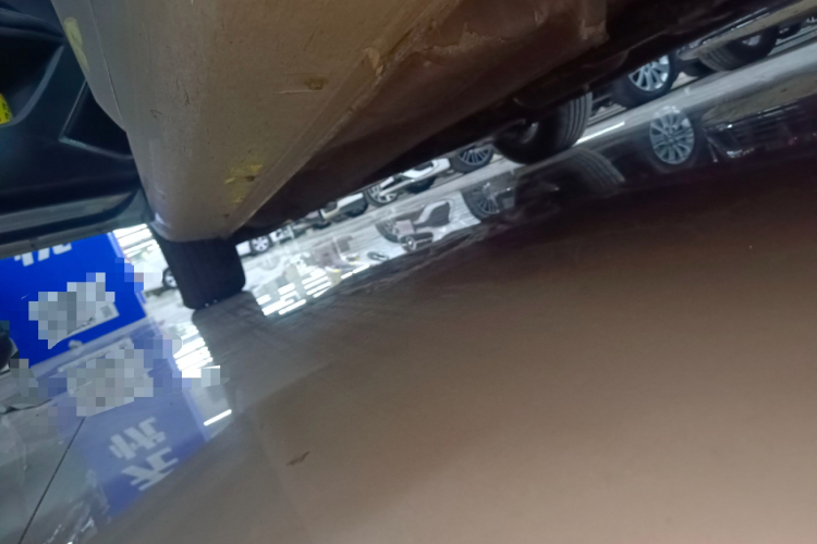 吉利汽车 帝豪 2019款 领军版 1.5L CVT向上亚运版 国VI局部细节9002