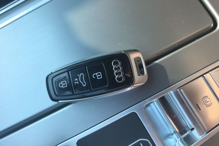 奥迪A7L 2024款 45 TFSI 豪华型中控内饰11