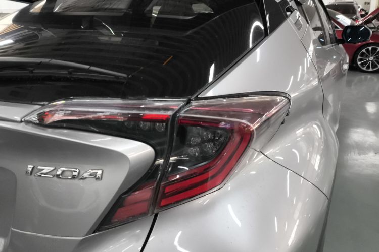 丰田 奕泽IZOA 2020款 2.0L 奕驰版车身外观9