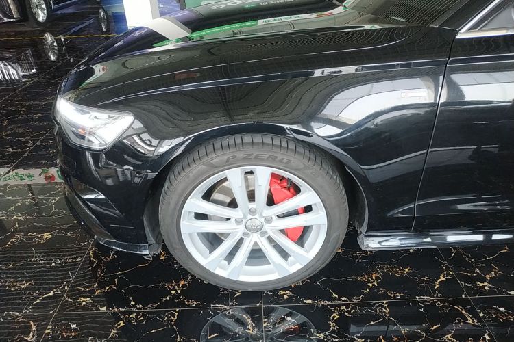 奥迪A6L 2018款 30周年年型 45 TFSI quattro 运动型车身外观6007