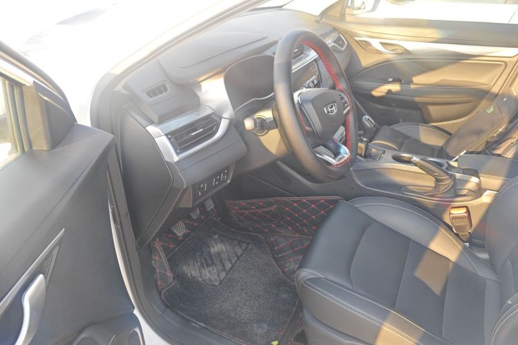 吉利汽车 帝豪 2019款 领军版 1.5L 手动向上亚运版 国VI中控内饰20