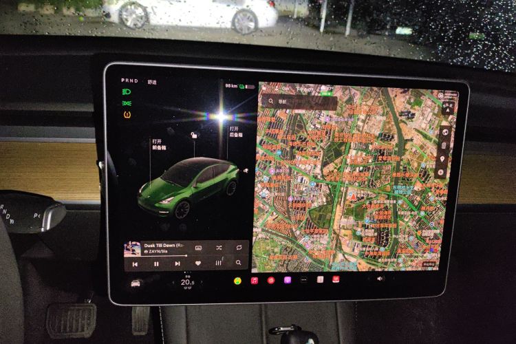 特斯拉 Model Y 2021款 长续航全轮驱动版 3D7中控内饰16