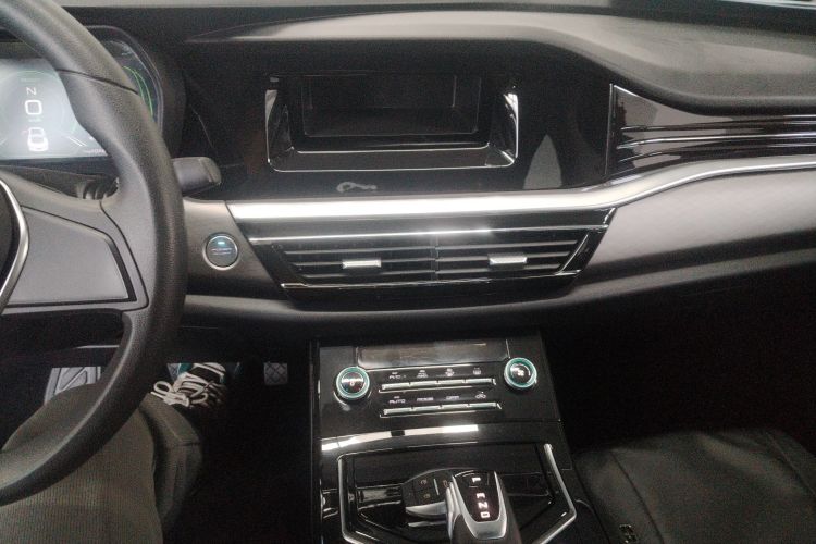 江铃集团新能源 羿 2023款 标准续航行业版中控内饰16