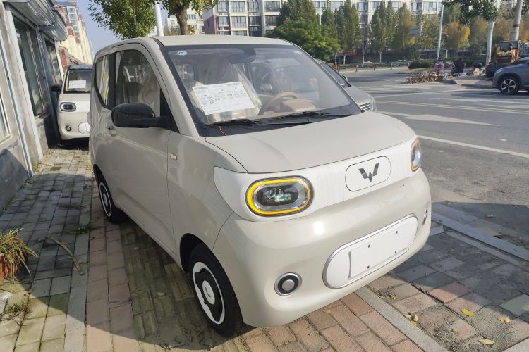 五菱汽车 宏光MINIEV 2024款 第三代 215km 青春版车身外观3