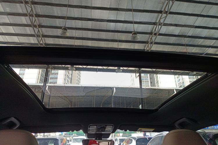 理想汽车 理想ONE 2020款 增程6座版中控内饰22