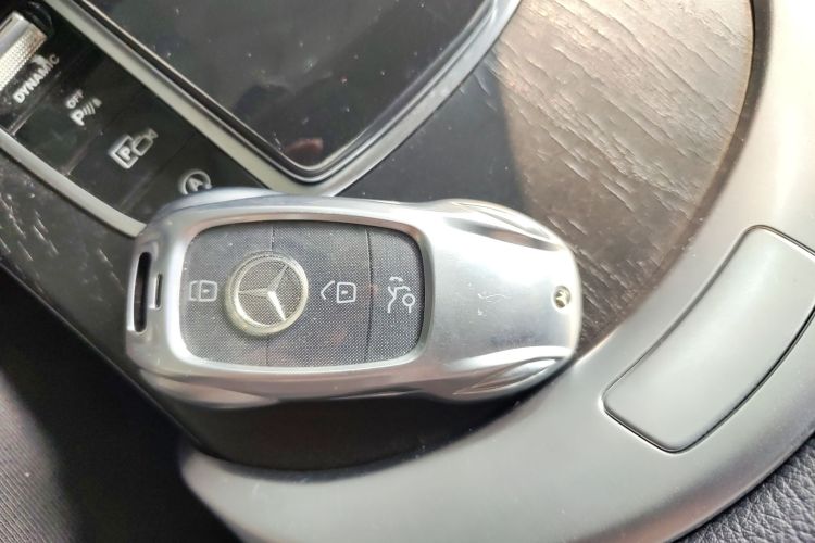 奔驰C级 2020款 改款 C 200 L 时尚型运动版中控内饰11