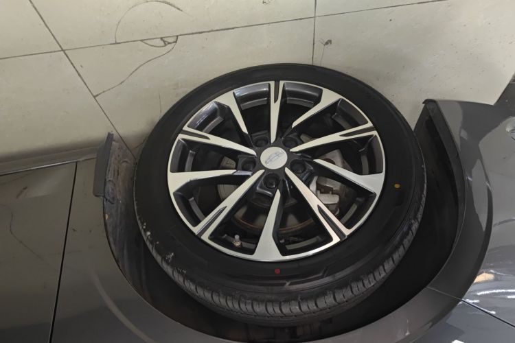 吉利汽车 帝豪 2025款 第4代 1.5L CVT尊贵型车身外观6007