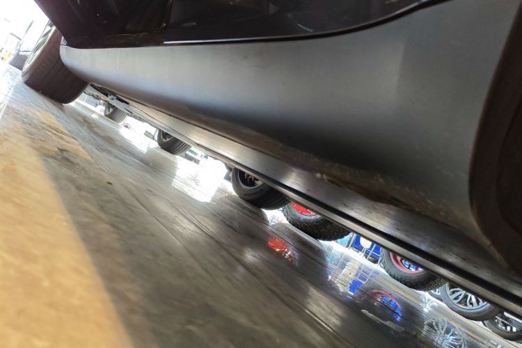 特斯拉 Model Y 2024款 长续航全轮驱动版局部细节9002