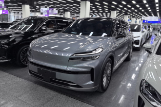 乐道L90 2025款 Max 六座版