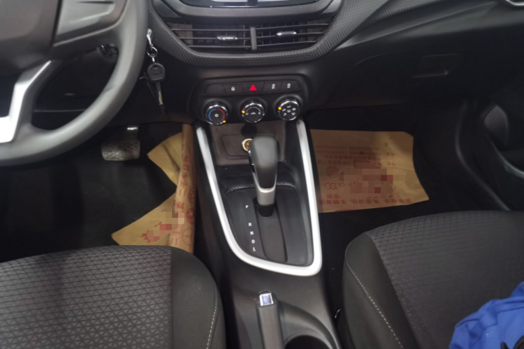 雪佛兰 科沃兹 2020款 325T 自动欣悦版中控内饰18