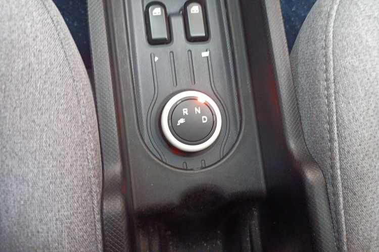 五菱汽车 宏光MINIEV 2021款 马卡龙夹心款 120km 磷酸铁锂中控内饰18