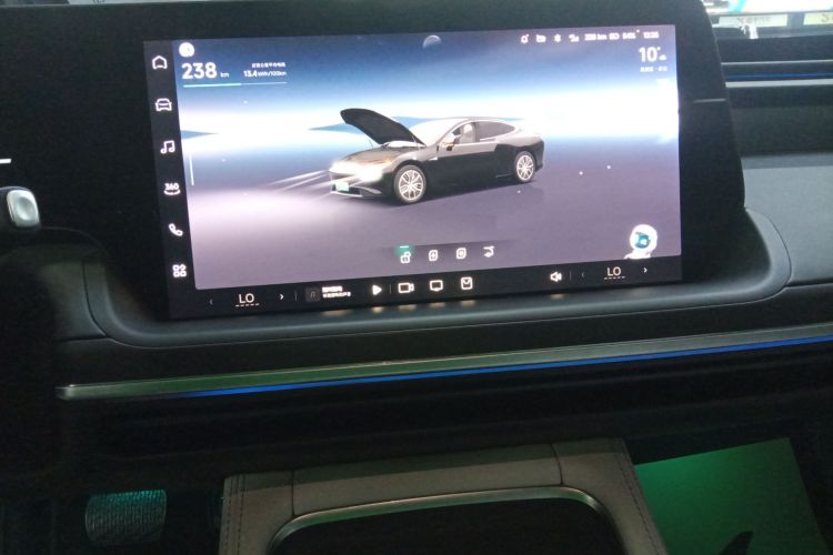 小鹏P7 2024款 P7i 550 Pro局部细节16