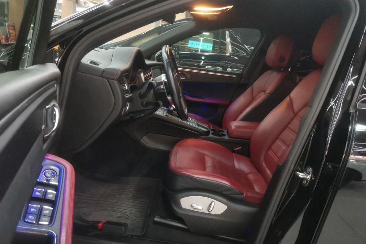 保时捷 2018款 Macan 2.0T中控内饰20