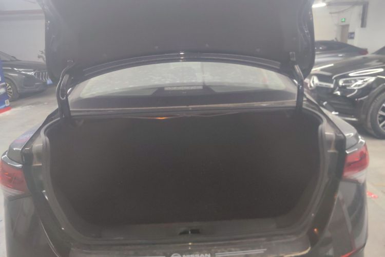 日产 轩逸 2021款 1.6L XL CVT悦享版机舱底盘23