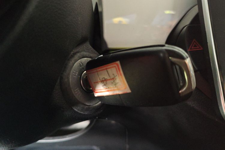 长安欧尚 奔奔E-Star 2021款 国民版 心悦版（快充版）磷酸铁锂（31.18kWh）中控内饰11