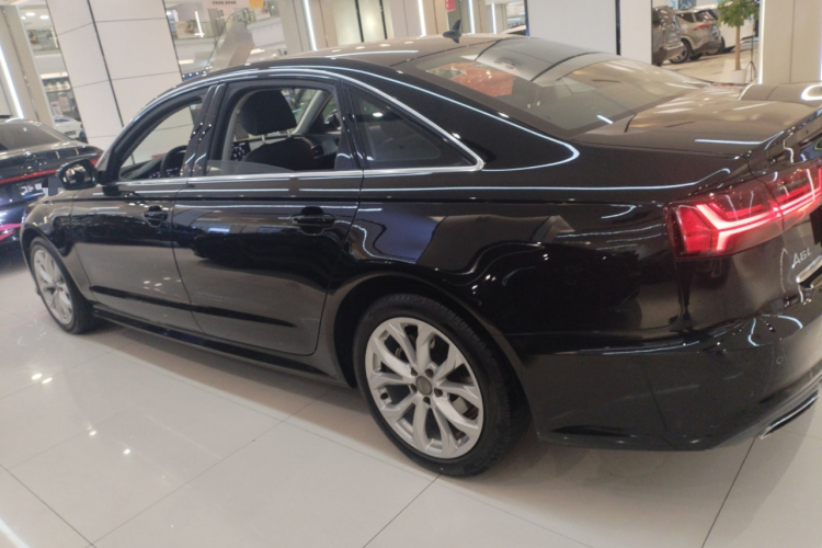 奥迪A6L 2018款 30周年年型 35 TFSI 时尚型车身外观6003