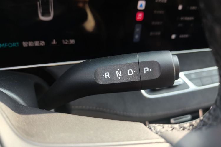 荣威D7 2025款 DMH 125km 世界冠军卓越版中控内饰18