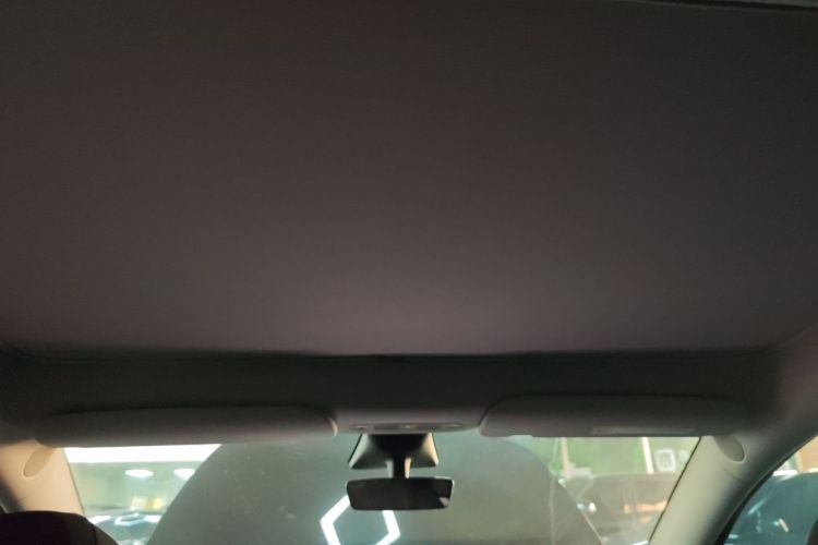 特斯拉 Model Y 2022款 后轮驱动版中控内饰22