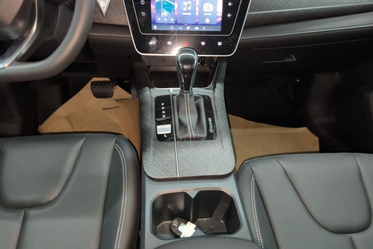 启辰D60 2023款 PLUS 1.6L XL CVT悦领版中控内饰18