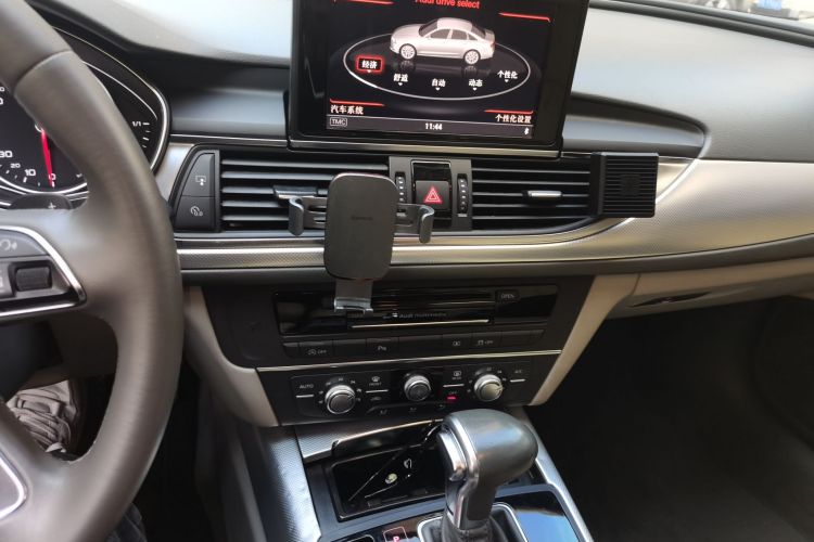 奥迪A6L 2014款 TFSI 标准型中控内饰16