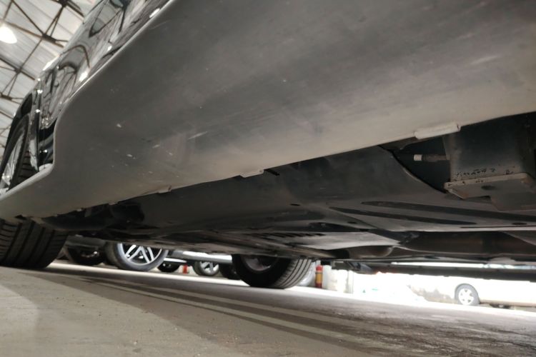 奔驰GLE 2023款 GLE 350 4MATIC 时尚型局部细节9002