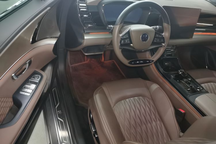 比亚迪 汉 2023款 DM-i 冠军版 121KM 尊贵型中控内饰7003