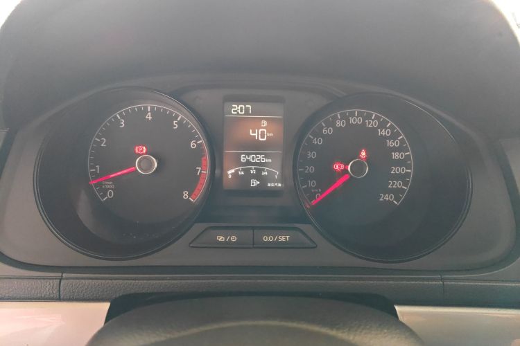 大众 朗逸 2017款 1.6L 手动风尚版中控内饰14