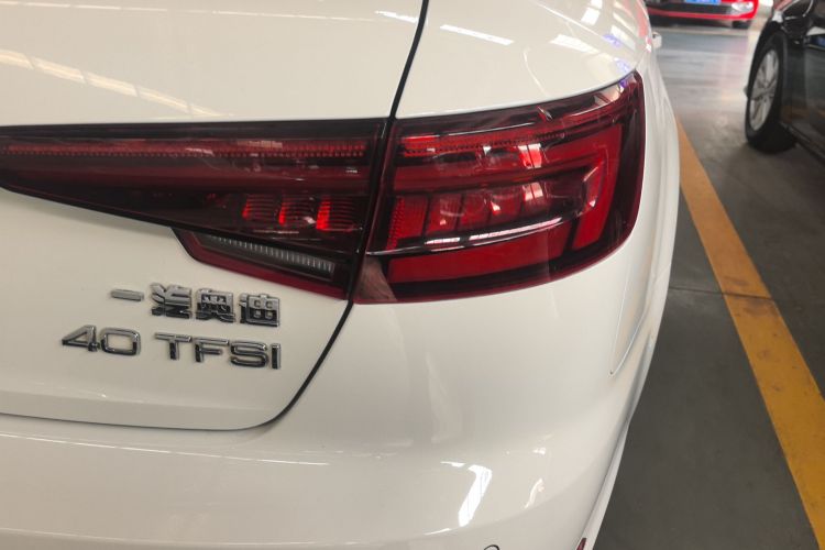 奥迪A4L 2019款 40 TFSI 时尚型 国V车身外观9