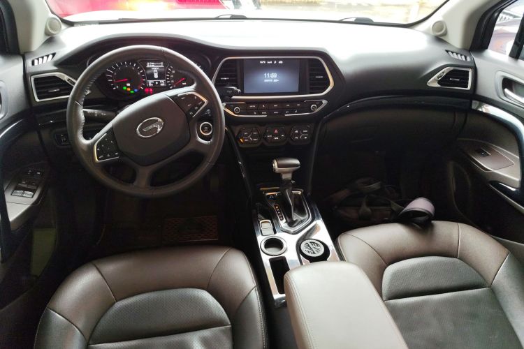 广汽传祺 传祺GS4 2017款 235T 自动两驱豪华智联版中控内饰12