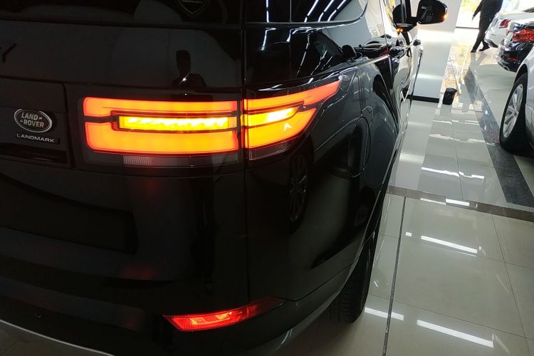 路虎 发现 2020款 2.0T 30周年特别版车身外观9