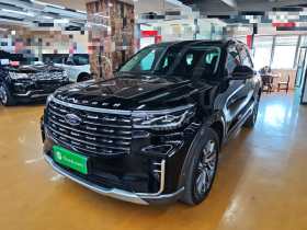 福特 探险者 2023款 EcoBoost 285 四驱钛金版 7座