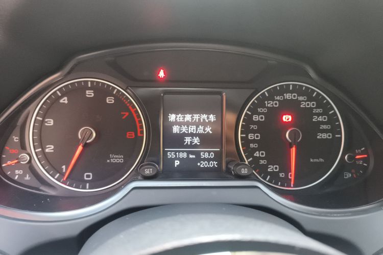 奥迪Q5 2017款 40 TFSI 进取型中控内饰14