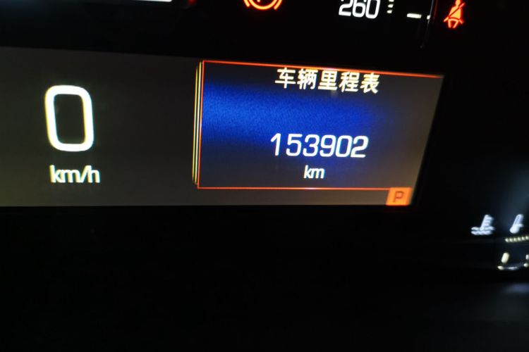 凯迪拉克XT5 2017款 周年庆版 28T 四驱豪华型中控内饰15