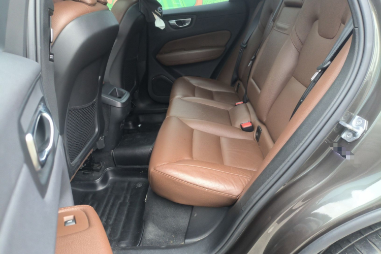 沃尔沃XC60 2021款 T5 四驱智逸豪华版中控内饰21