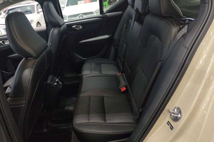 沃尔沃XC40 2024款 B4 四驱智远豪华版中控内饰7004