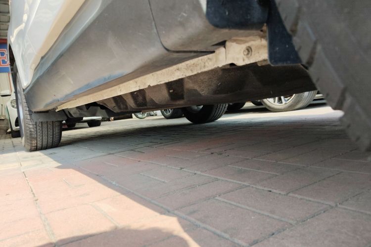 福特 锐界 2016款 EcoBoost 245 两驱精锐型 5座机舱底盘29